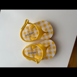 Old navy flip flops